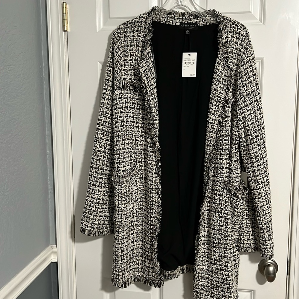 Laundry black and white blazer open jacket